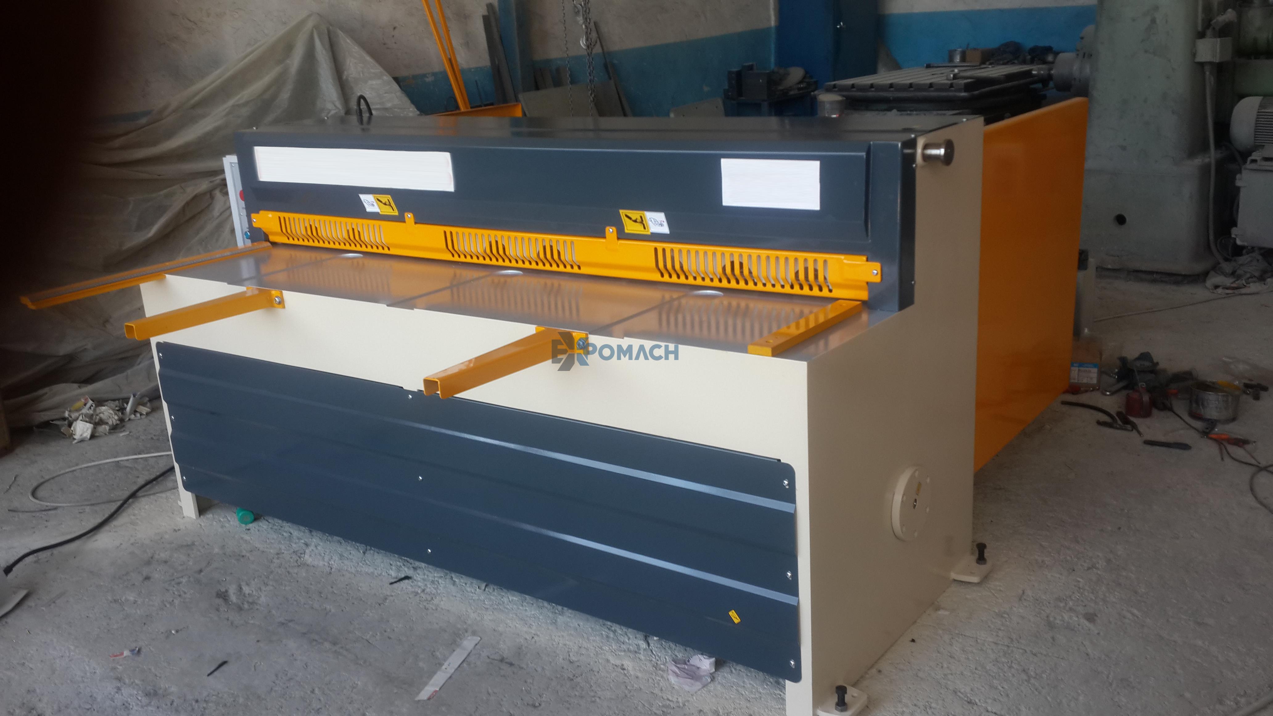 2050 x 3mm Reducer Guillotine Shears - Guillotine Machines