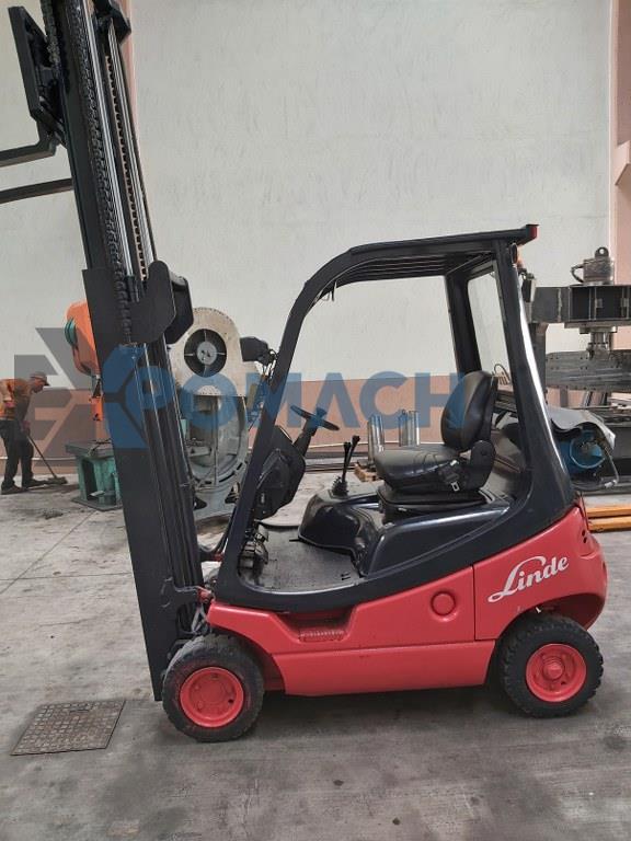 1600 kp 2002 Model 3,30 Asansör Tüplü 3 Hareketli Linde Marka Forklift