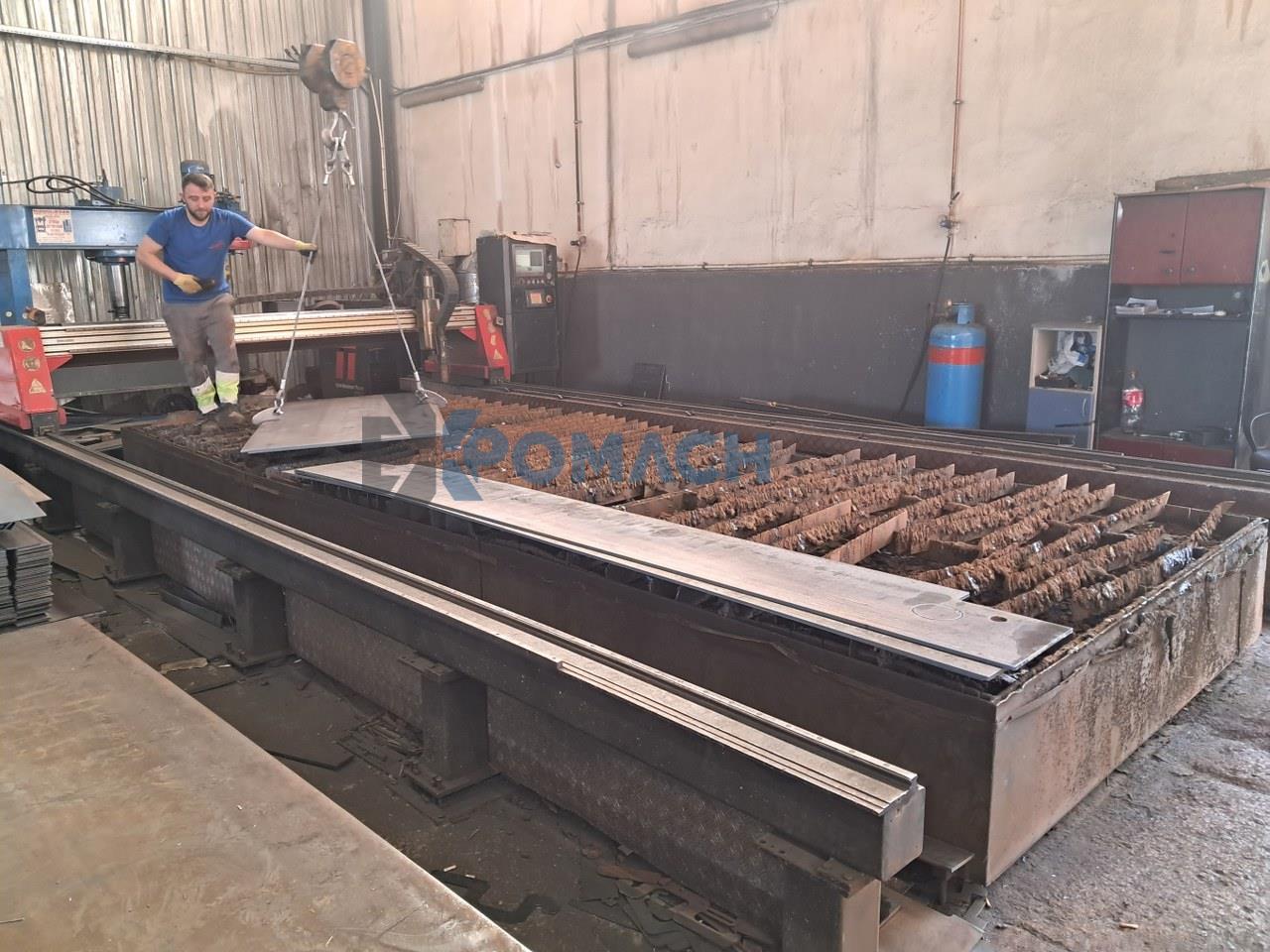 3000 x 6000 x HPR260 Hyperthem, 2007 Model, Lightning Plasma Cutting