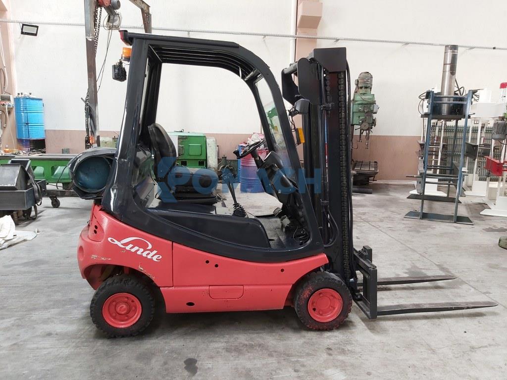 1600 kp 2002 Model 3,30 Asansör Tüplü 3 Hareketli Linde Marka Forklift