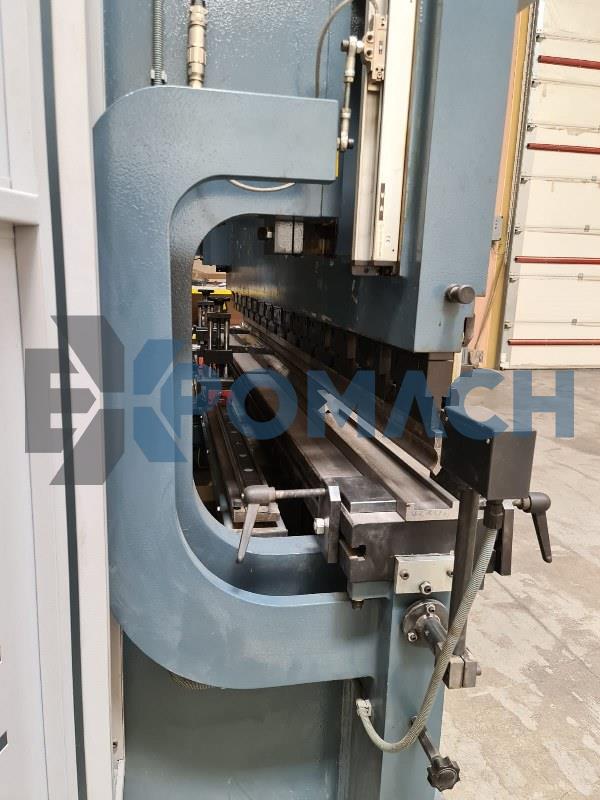 3100 x 10mm 2011 Model Durma Abkant Press and Guillotine Shear