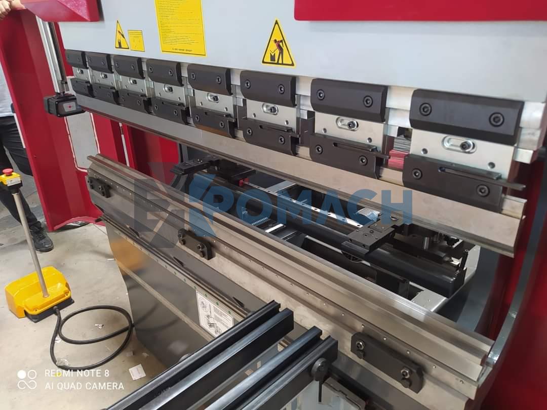 CNC 1600 x 60 Ton Abkant Press - Press Brake ( NEW)