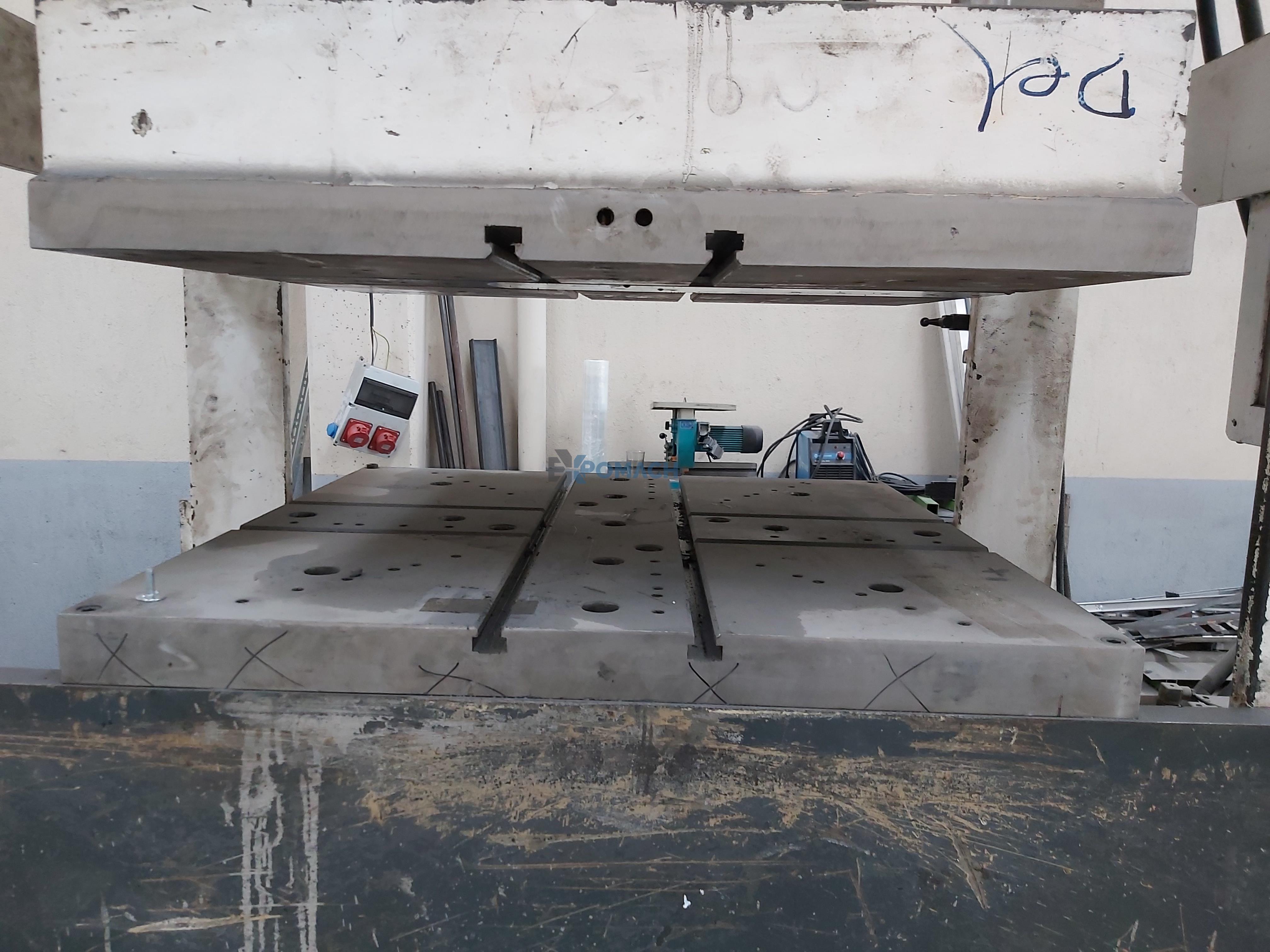 150 Ton Plastering Press - Table 1000 x 1000 Stroke 400 mm (Hürsan)